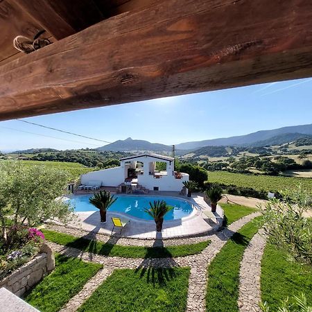 Agriturismo B&B Domo De Resteblas Berchidda Ngoại thất bức ảnh