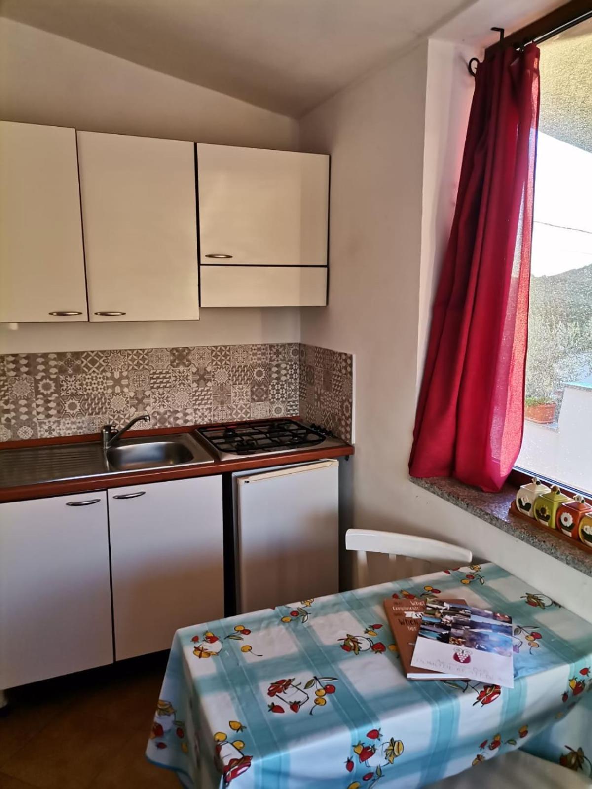 Agriturismo B&B Domo De Resteblas Berchidda Ngoại thất bức ảnh