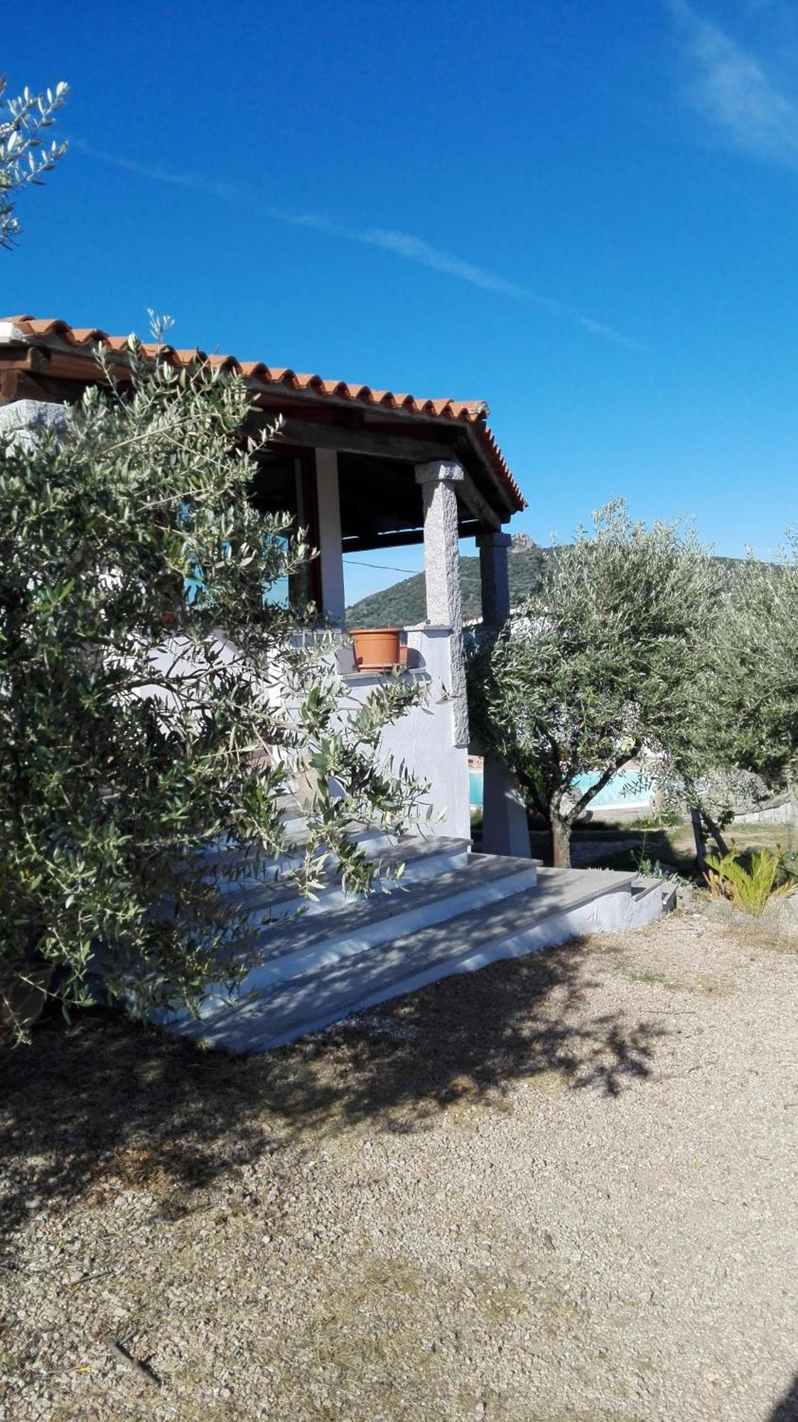 Agriturismo B&B Domo De Resteblas Berchidda Ngoại thất bức ảnh