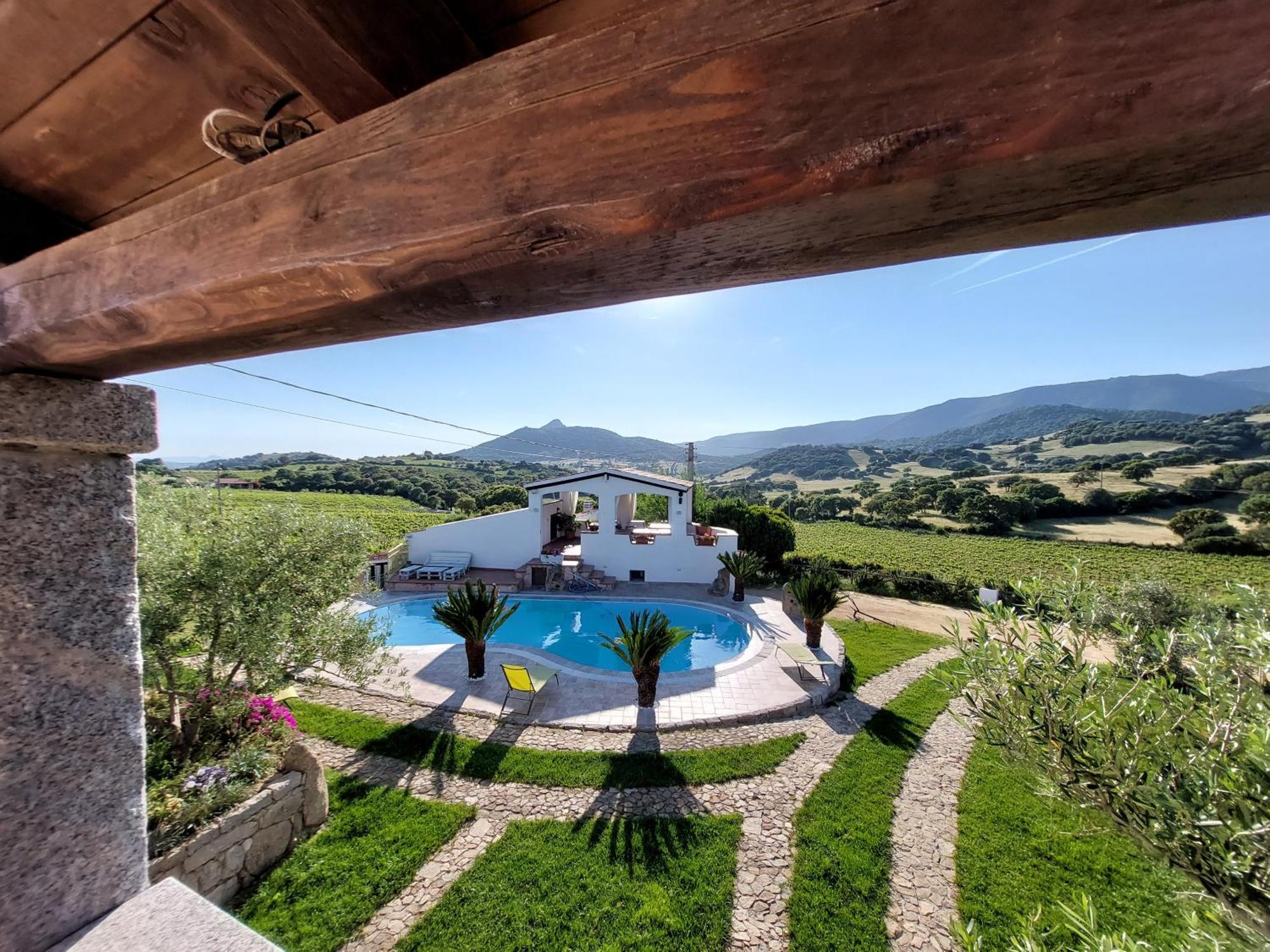 Agriturismo B&B Domo De Resteblas Berchidda Ngoại thất bức ảnh