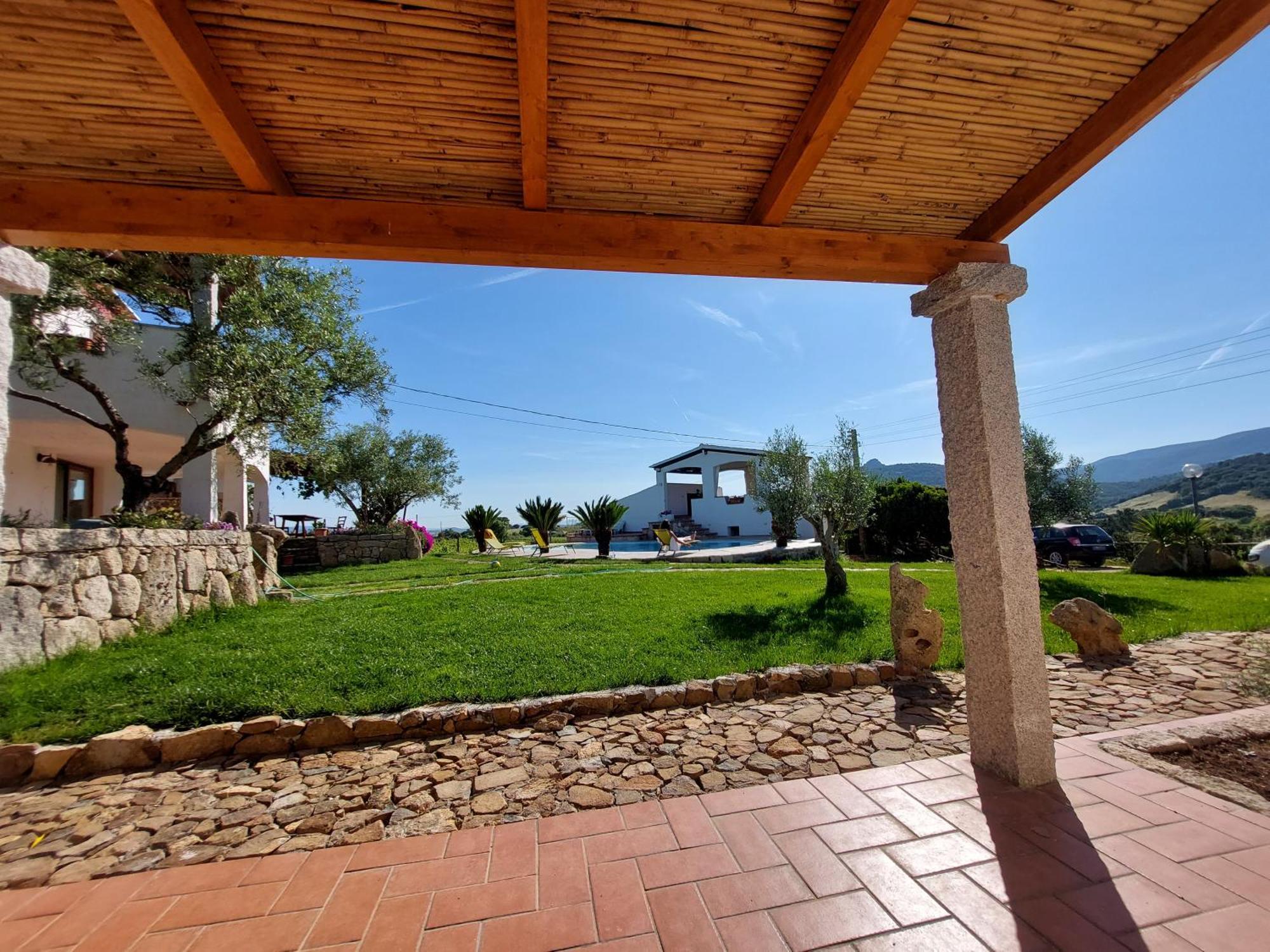 Agriturismo B&B Domo De Resteblas Berchidda Ngoại thất bức ảnh
